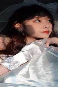 萧尘逸夏婕妤清风遥相止，不复绕君心小说
