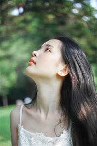 萱萱赵萱萱在家族祠堂抽生死签入狱，单开族谱后女儿瞧不起小说全文免费阅读