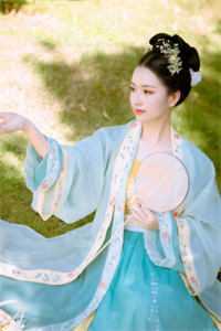 皇帝决定选择穿越女后，皇后娘娘登基了孟承霄沈织桐全文
